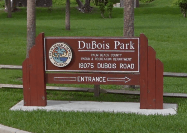 dubois park entrance sign