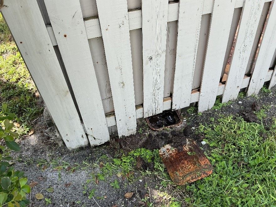 Example of Fencing Obstruction